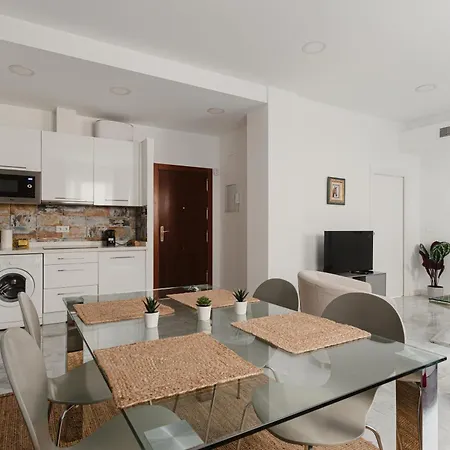 Quiet And Comfortable Fully Renovated Apartment Seville Exterior photo