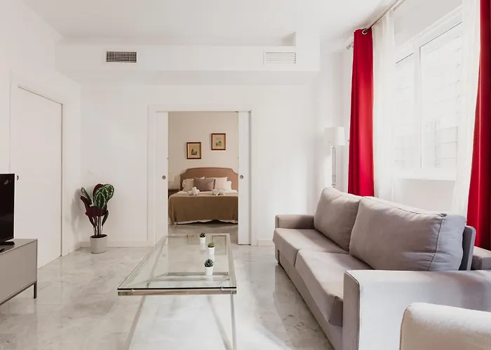 Quiet And Comfortable Fully Renovated Apartment