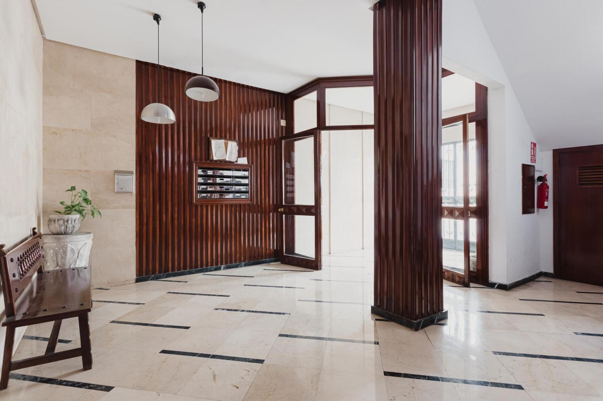 Quiet And Comfortable Fully Renovated Apartment Seville